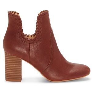 Lucky Brand Sivka Boots in Ark Brown Size 9M